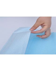 Babero desechable azul para evitar manchas en centros sanitarios y geriátricos